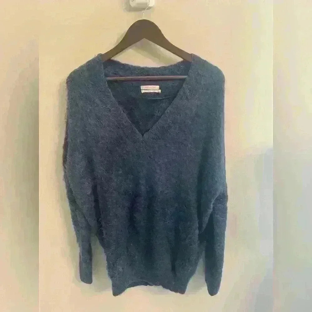 Urban Outfitters Blue Super Soft Sweater. Size XS